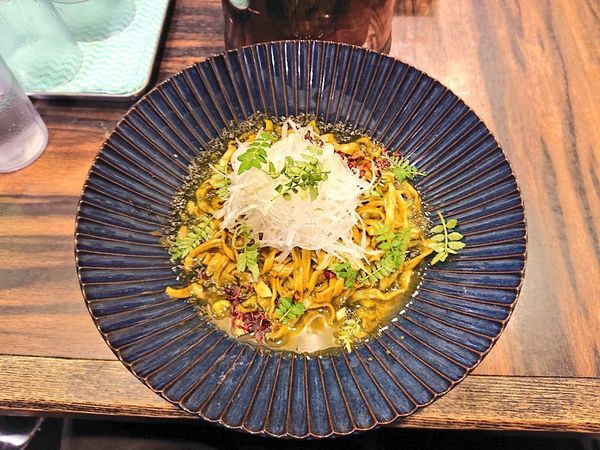 「【限定】黒アワビの肝の和えそば」@稲荷屋の写真