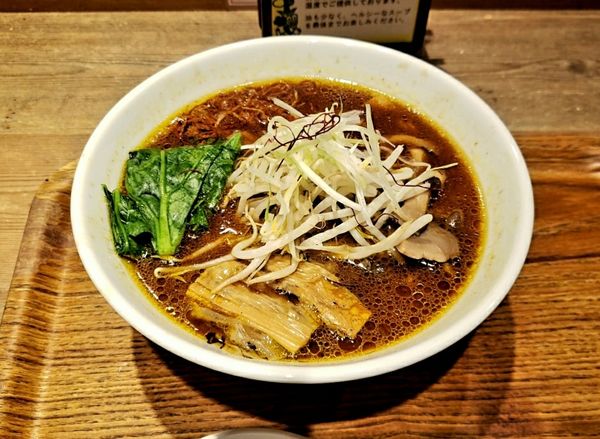 「きのこ和風のカレーらーめん950円」@T’sたんたん ecute上野店の写真