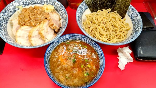 「小ブタ+つけ麺  ニンニク増しアブラ増し」@八王子田田の写真