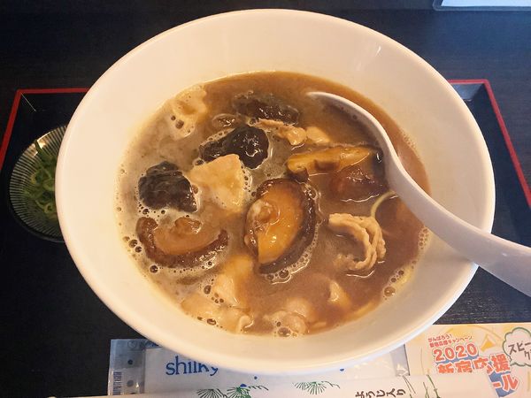 「どんこそば」@和歌山中華そば 津多屋の写真