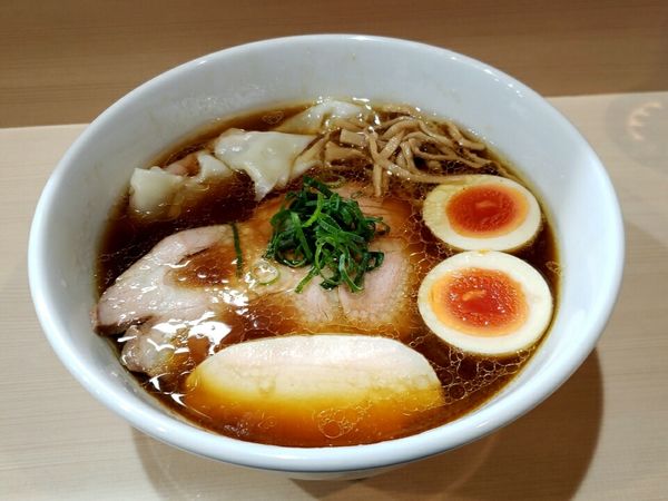 「特製中華そば1250円」@手揉み中華そば 中村の写真