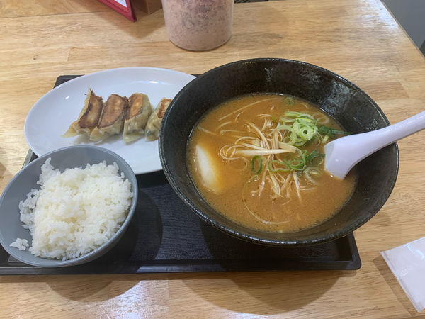 「味噌ラーメン750円+セット餃子&小ライス230円」@たこん家の写真