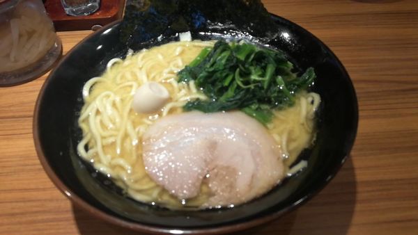 「ラーメン」@横浜家系ラーメン 壱角家 見沼深作店の写真