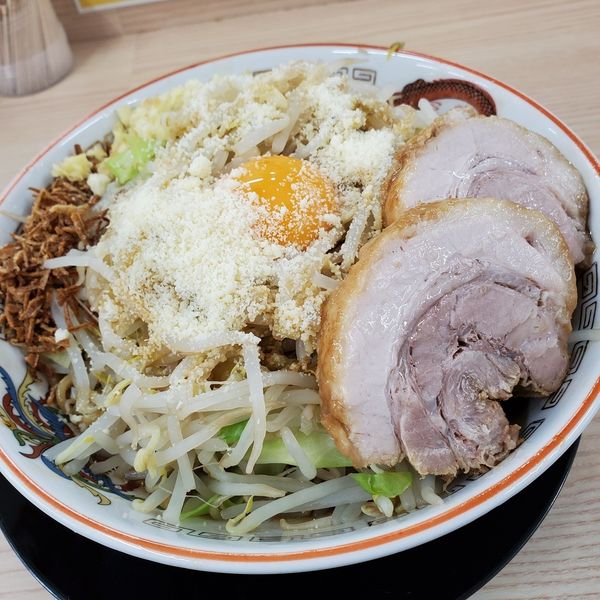 「小ラーメン/汁なし/ヤサイ/カラメ/しょうが/粉チーズ(¥1,0」@ラーメン 豚スタの写真