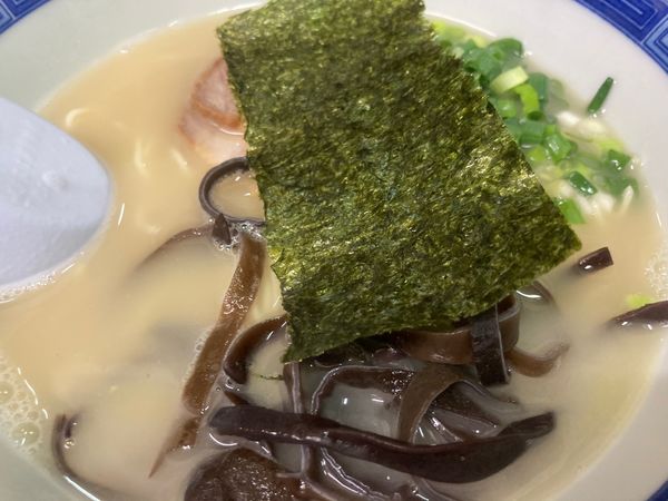 「ラーメン＋替え玉」@博多ばってんラーメンの写真