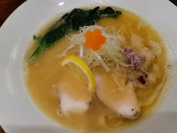 「鶏白湯白」@麺や コリキの写真