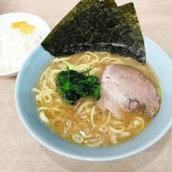 ラーメン並+ライス ※ランチサービス