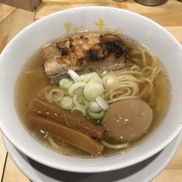 「らーめん macro（￥800）＋煮玉子（￥65）※」@人類みな麺類の写真