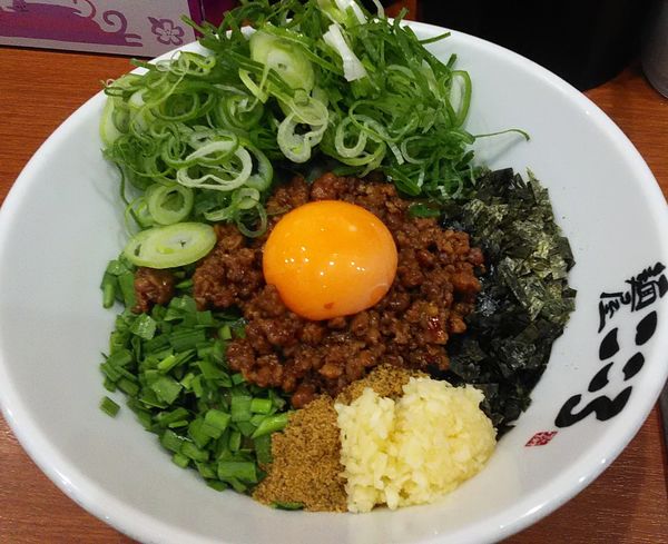 「九条ネギ増し台湾混ぜそば　+　シビ辛増し」@麺屋こころ 六角橋店の写真