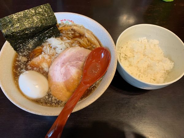 「背脂濃厚醤油」@みんなのらぁめんバンブーの写真