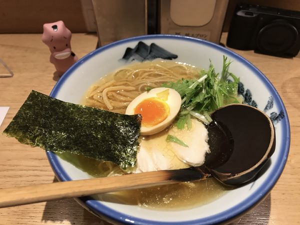 「柚子塩らーめん（まろ味・鶏チャーシュー）」@AFURI 恵比寿の写真