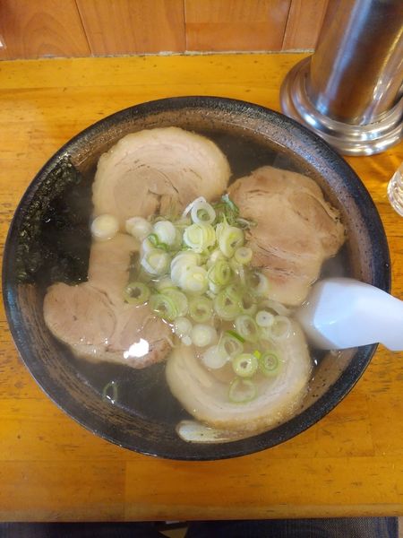 「塩チャーシューメン メンマ抜き」@手打ちラーメン 金正の写真