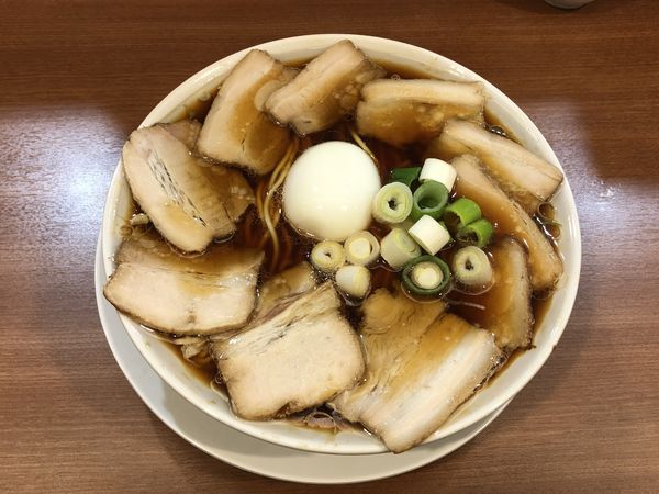 「特盛チャーシュー中華そば　￥１０１０」@濃厚中華そば 佐とうの写真
