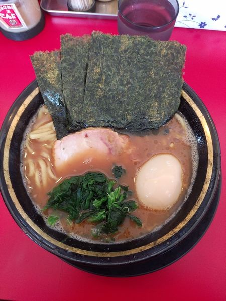 「ラーメン+味玉」@家系ラーメン 熊田家の写真