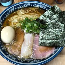 特製醤油ラーメン