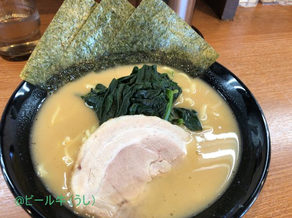 「豚骨醤油ラーメン(800円)太麺硬め、味普通、油少なめ」@横浜家系ラーメン あかね家 深谷店の写真