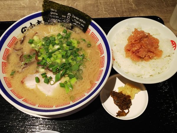 「らーめん（バリカタ）＋韓国風明太子ご飯　800＋300円」@田中商店 五所川原ELM店の写真
