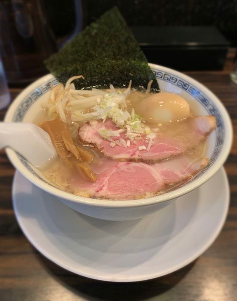 「背脂醤油（細麺･脂多め･麺固め￥800）」@稲荷屋の写真