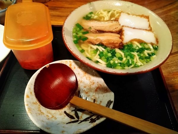 「沖縄そば」@ぱいなっぷる家の写真
