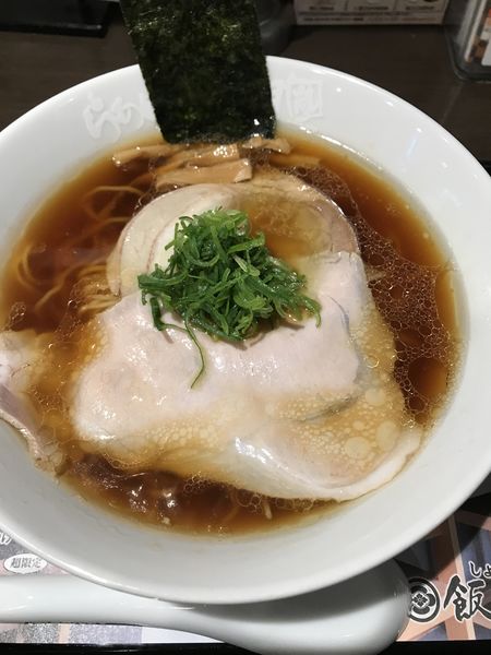「しょうゆらぁ麺　飯田商店」@らあめん花月嵐 神田店の写真