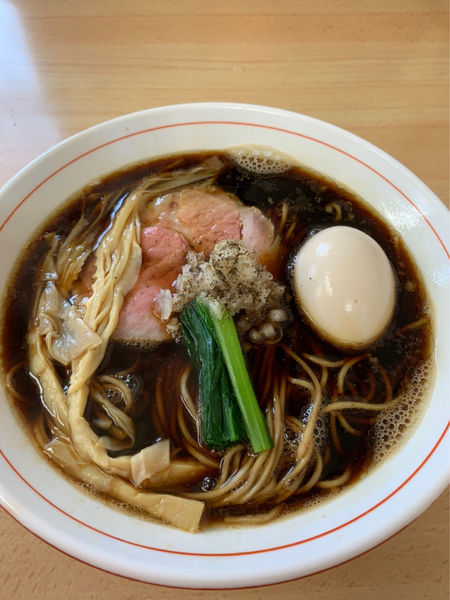 「漆黒醤油ら〜麺　味玉トッピング」@ら〜麺 安至の写真