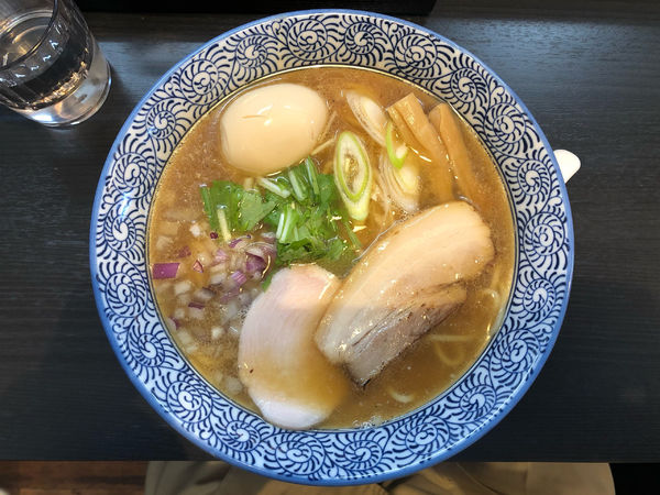 「味玉あご出汁中華そば（醤油）」@麺屋 㐂助の写真