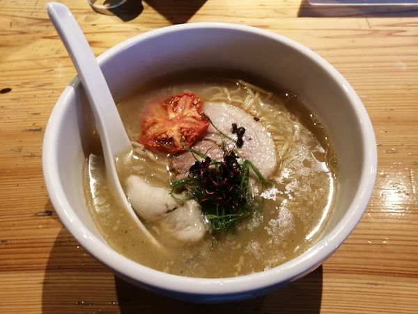 「牡蠣の淡麗そば　　850円」@麺処 図鑑の写真