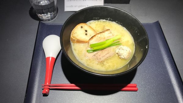 「地鶏白湯麺＋追い飯」@noodle art gallery Ryota Tezukaの写真