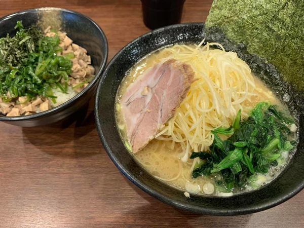 「ネギラーメン＋塩ネギチャ丼」@弐七家の写真