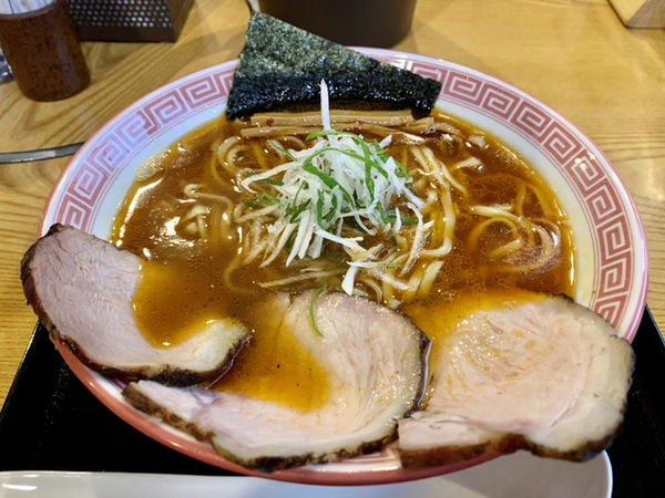 「醤油そば…800円・とびこ汁めし…＋250円」@麺切り 白流の写真
