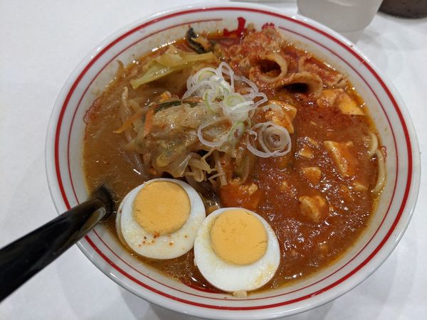 「五目蒙古タンメン900円＋野菜増し70円」@蒙古タンメン 中本 渋谷店の写真