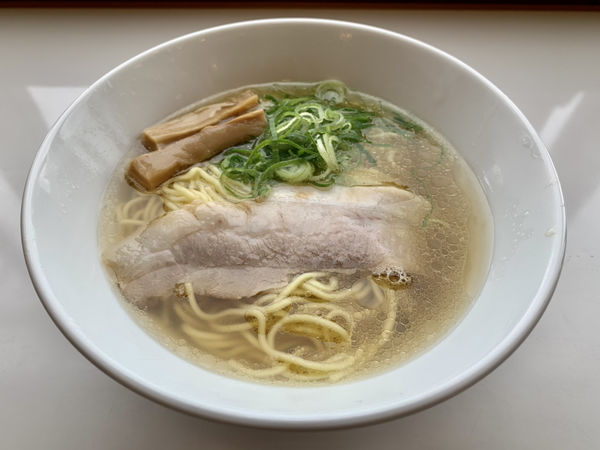 「中華そば 塩…850円」@濃厚つけ麺・ラーメン 八重桜の写真