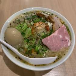 全部入りシーフードらーめん 1100円