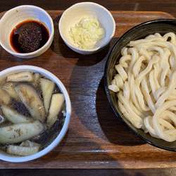 肉なすうどん(白だし)、辛味