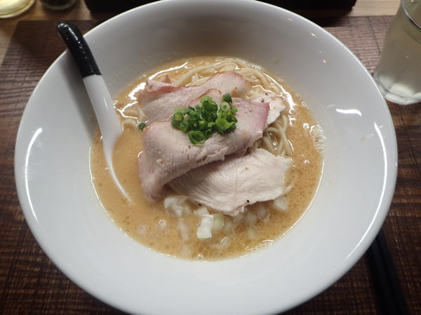 「限定④　鮭のまろやか味噌仕立て(900円)+α」@芛堂寺の写真