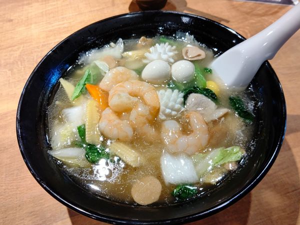 「エビ五目ラーメン(並盛・180g)968円＋お通し418円」@中華居酒屋 龍翔の写真