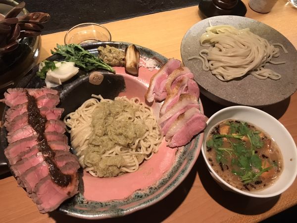 「鴨100%春よ恋ハルユタカ食べ比べ」@拉麺 成の写真