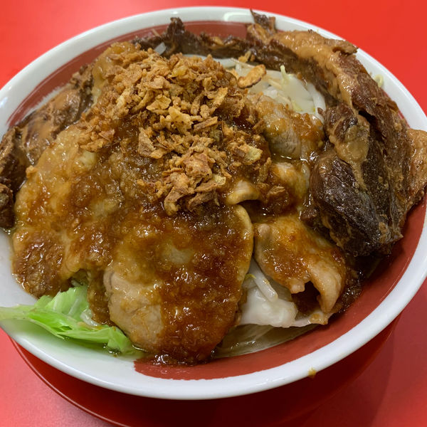 「豚ゴリラー麺」@ラッキー食堂 まとやの写真