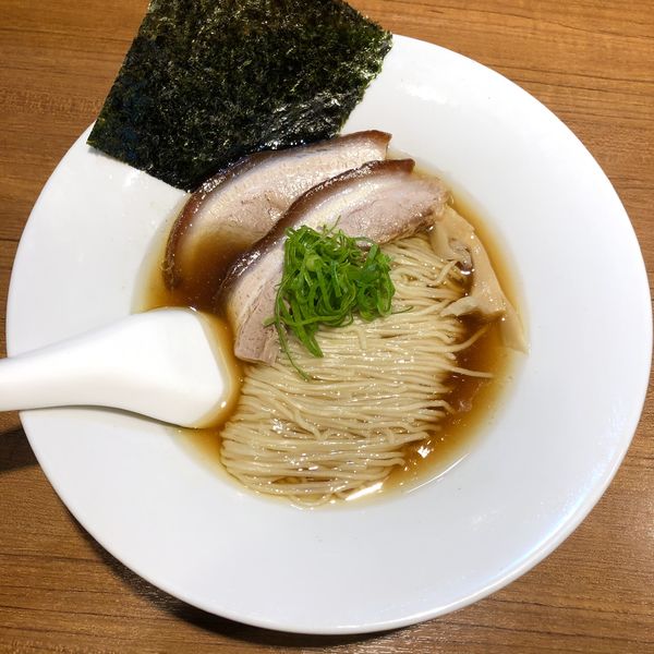 「川越醤油の中華そば ￥880」@寿製麺よしかわ 川越店の写真