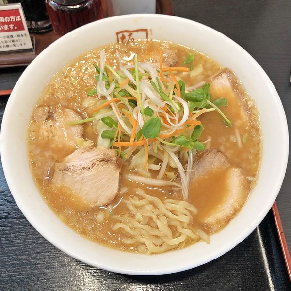 「しょうが風味のあったか味噌ラーメン ¥720」@喜多方ラーメン 坂内 四谷店の写真