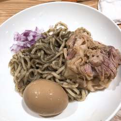 にぼにぼちーの