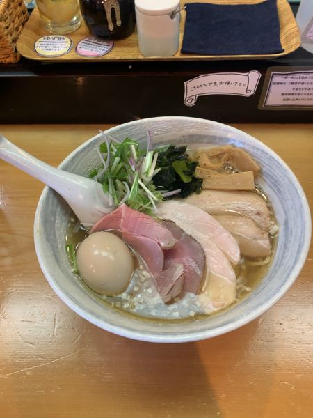 「特製いりこそば」@讃岐ラーメン 香麦の写真