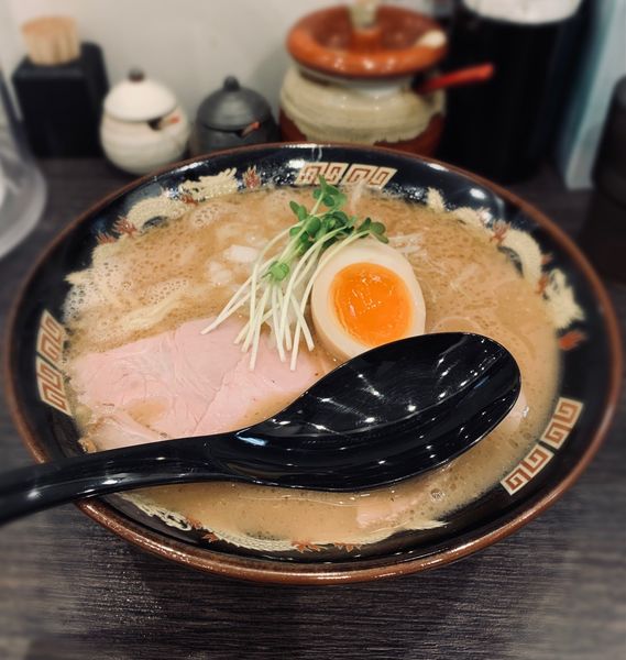 「魚豚骨（麺固め￥900）」@魚と豚と黒三兵 御徒町店の写真