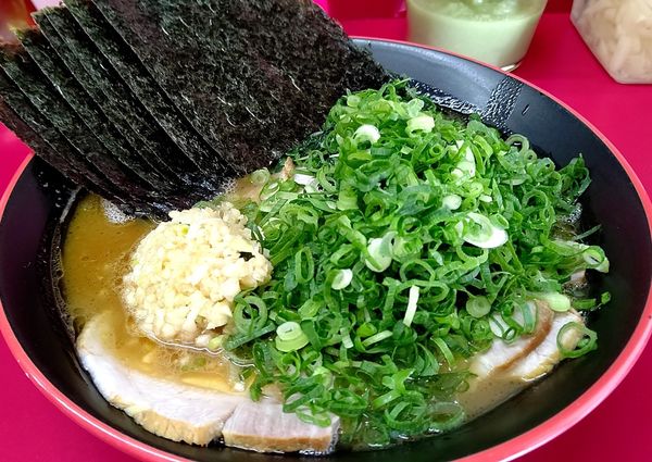 「チャーシューメン のり&にんにく&青ねぎ」@横濱家系ラーメン 勝鬨家の写真