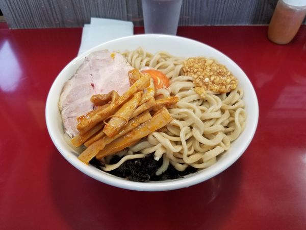 「油そば　特製トッピング」@まぜそば油そば専門店 雷音の写真