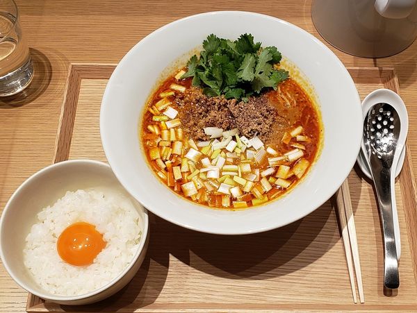 「こってり味噌担々麺+パクチー+宝友卵黄身ご飯(小盛り)」@てんせんめんの写真