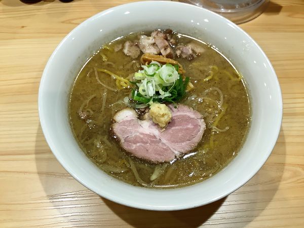 「味噌らーめん+ごはん（小）」@三ん寅の写真