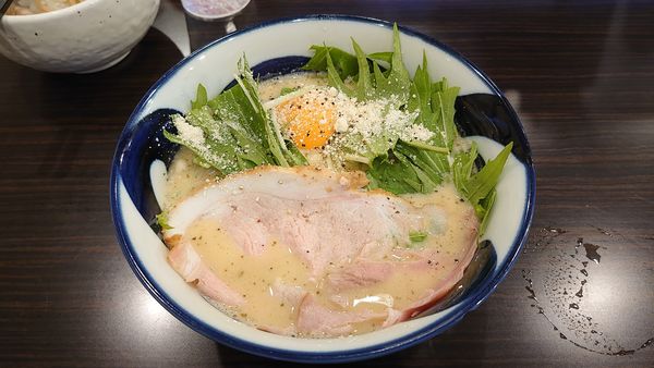 「豚ボナーラ（並） 880円 + 南の島豚丼（ミニ） 500円」@横道の写真