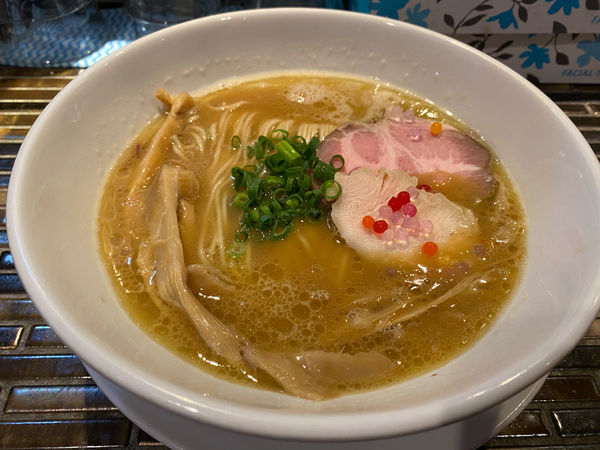 「貝だし鶏白湯 ＋ 穂先メンマ」@noodles kitchen GUNNERS 新丸子店の写真