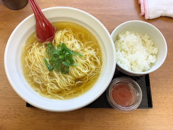 「朝サービスセット（かけそば+ごはん：煮干白）+黄身の醤油づけ」@中華そば 大和の写真